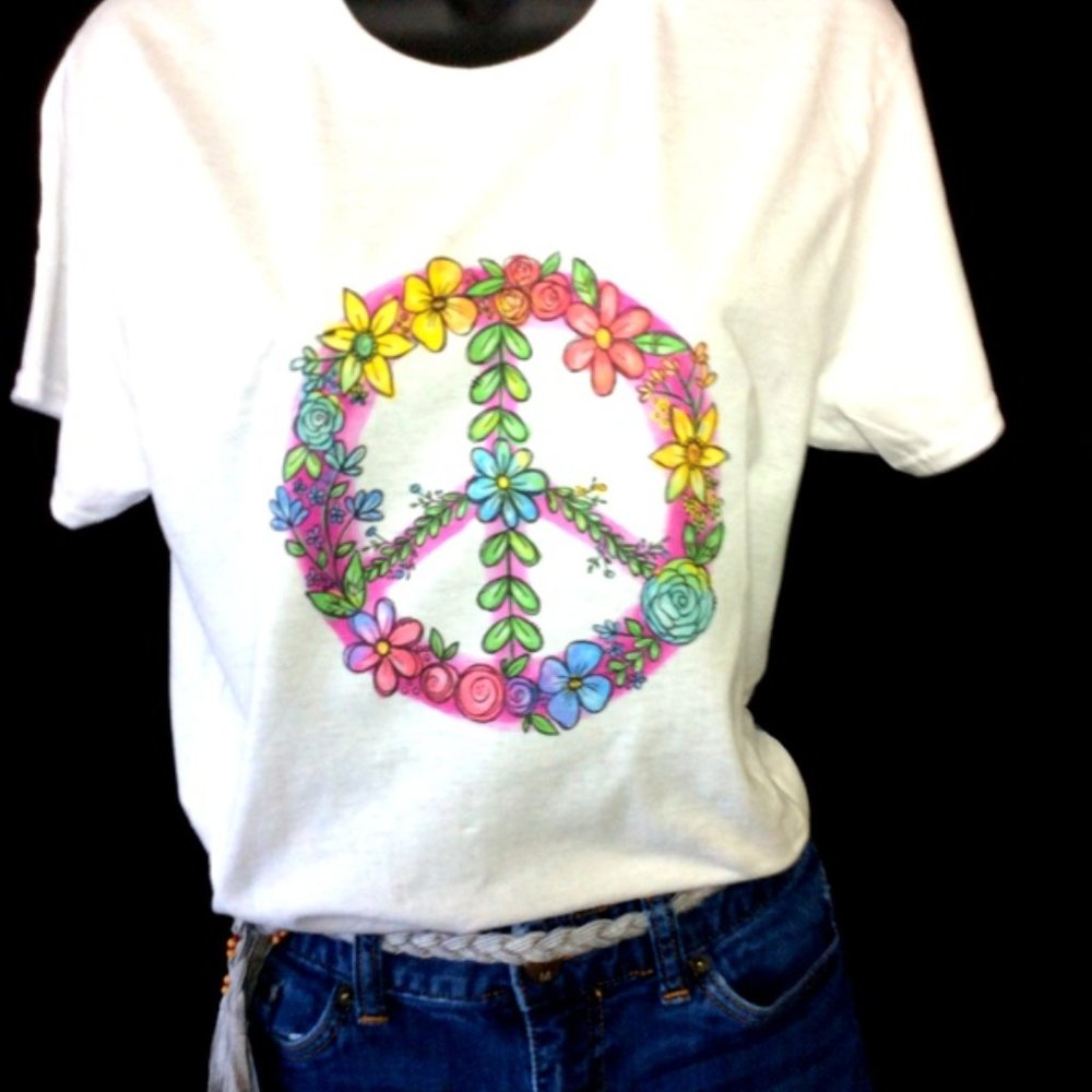 NEW Vintage Inspired Flower Peace Sign T-Shirt